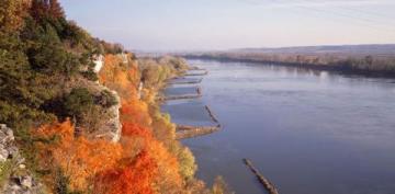 Manitou Bluffs